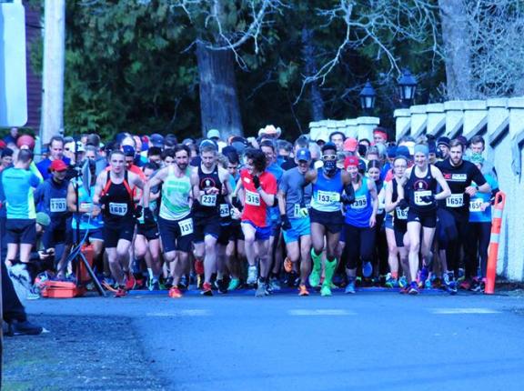 VIRA Island Race Series Hatley Castle 8k 2019 Start